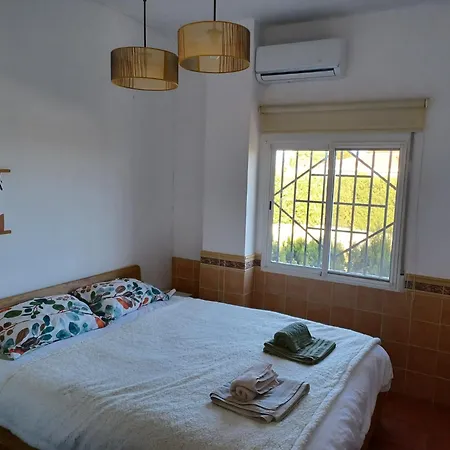 Beautiful With Huge Private Pool And Vineyard View * Valencia