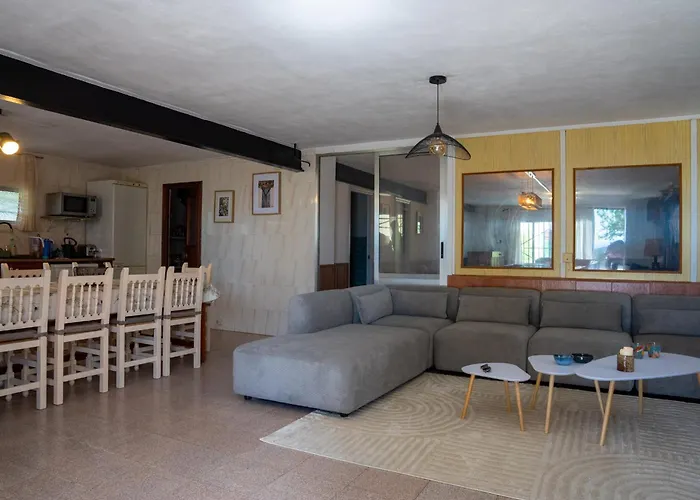 Beautiful With Huge Private Pool And Vineyard View Βίλα